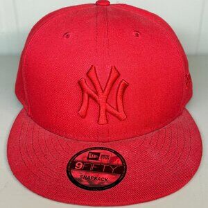 New York Yankees Basic 9FIFTY Adjustable Snapback New Era Cap - Red - NWT